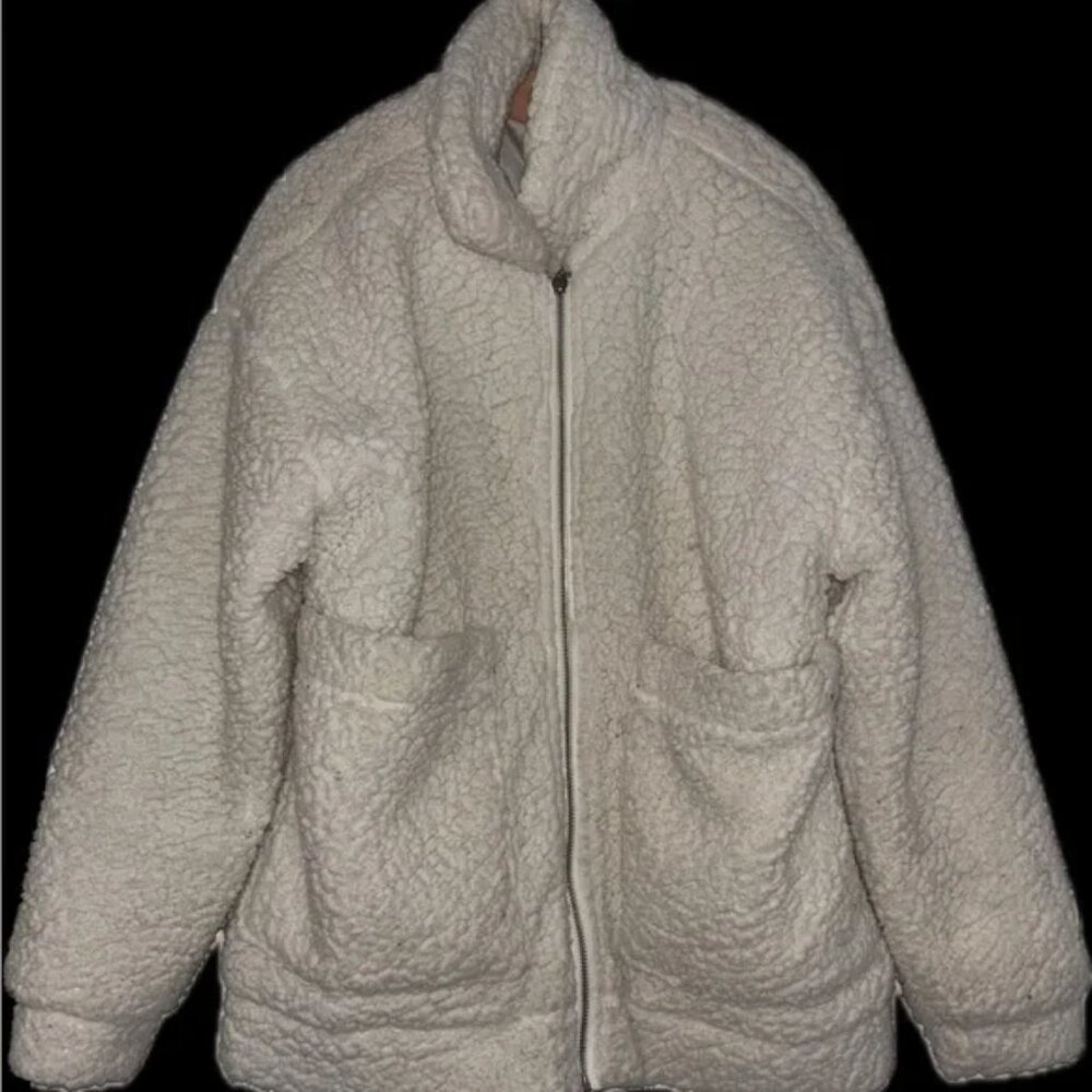 Cozy White Sherpa Jacket with a cream zip-front design, like new, from the Jane